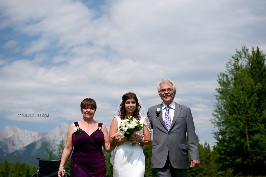 Delta Lodge Kananasis | Kananaskis Wedding Photographer | Mountain Wedding | Love | Carlin Anquist Photography | Calgary Wedding Photographer