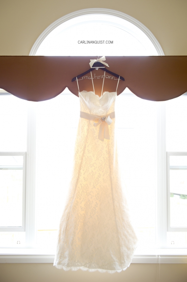 Calgary Wedding Photographer | Fire Hall Wedding | Love | Carlin Anquist Photography | Lace Wedding Dress