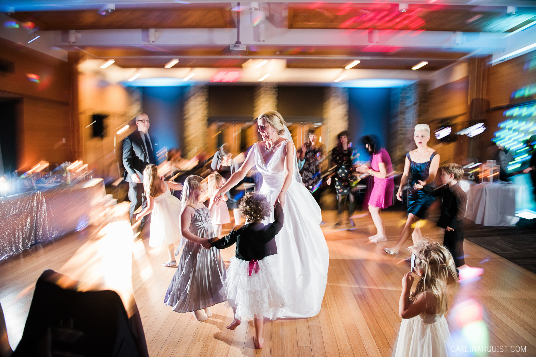 Dancing | Calgary Zoo Wedding Photographers