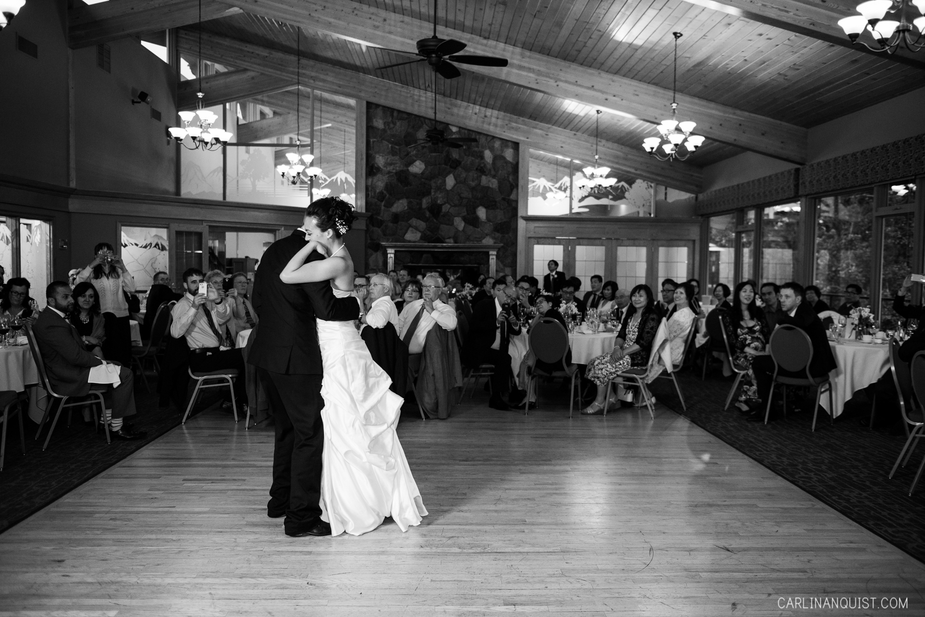 First Dance | Earl Grey Golf Club Wedding Photographer