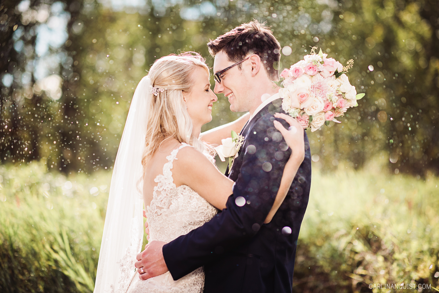 Fun Wedding Photos | Cochrane Wedding Photographer