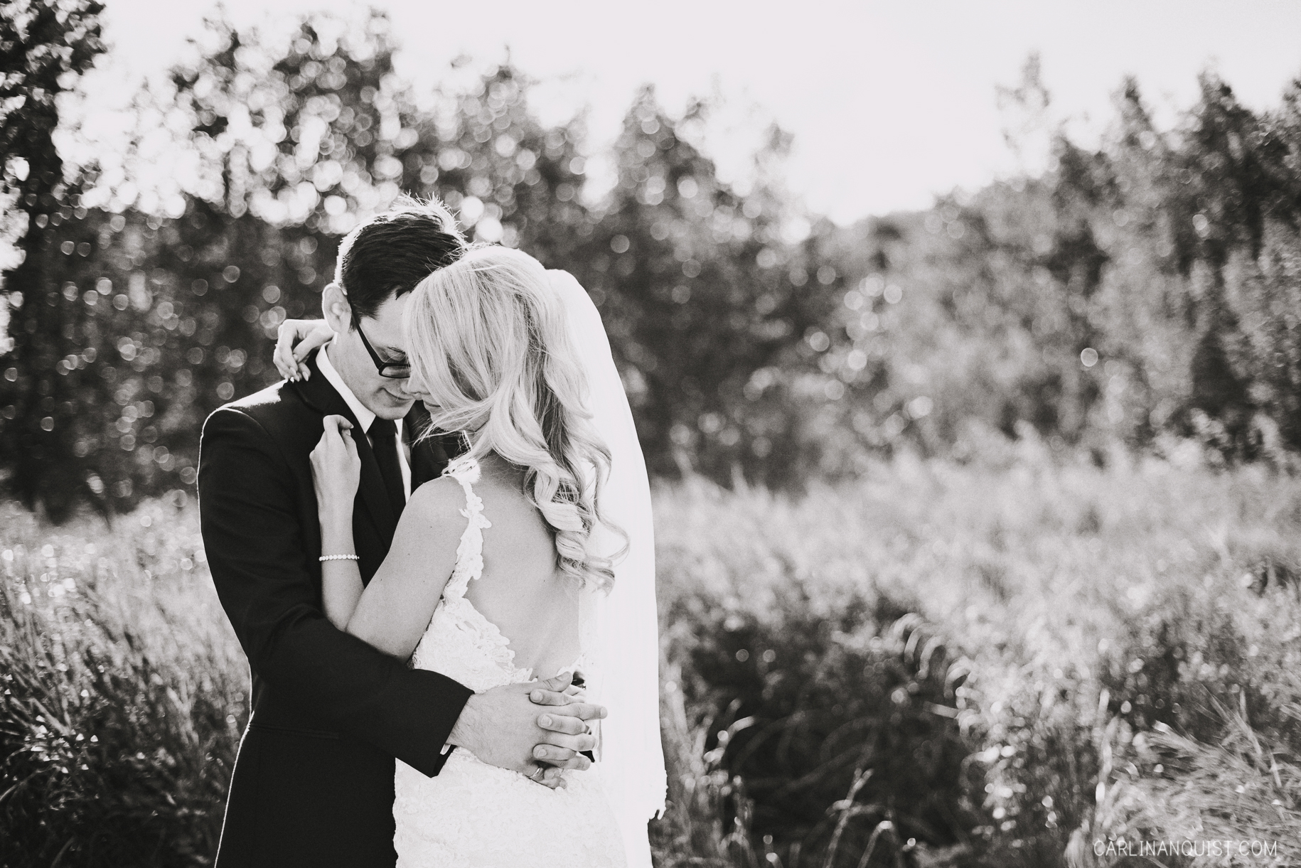 Romantic Wedding Photos | Cochrane Wedding Photographer