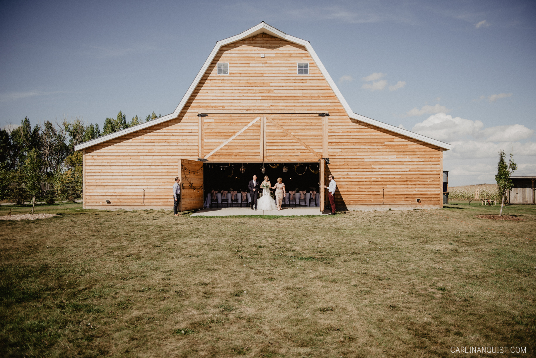 Ceremony at Willow Lane Barn