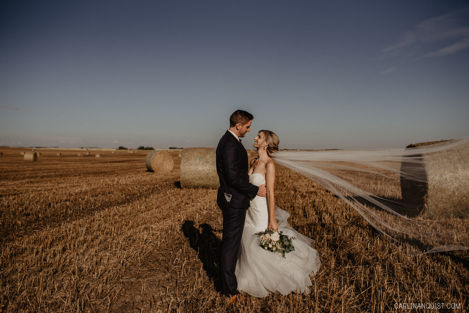 Country Wedding | Willow Lane Barn