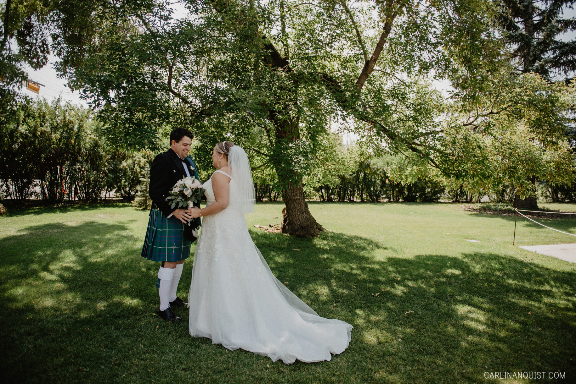 First Look at Deane House | Calgary Wedding Photographer