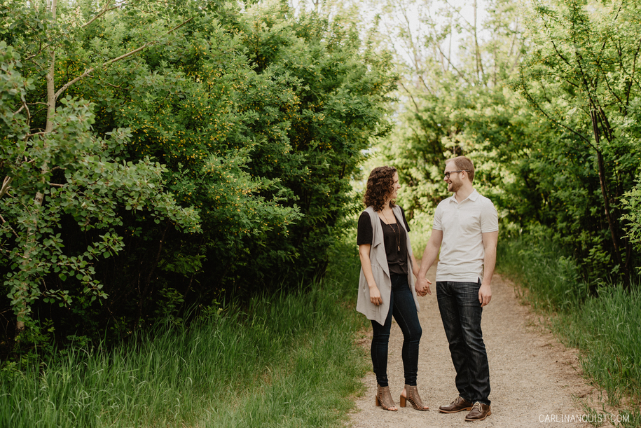 Glenbow Ranch Provincial Park Engagement Photos | Jennifer + Jordan